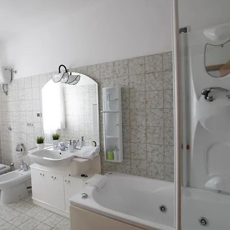 Mirea's Pensionat 3*