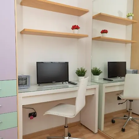 Mirea's Pensionat Ascoli Piceno